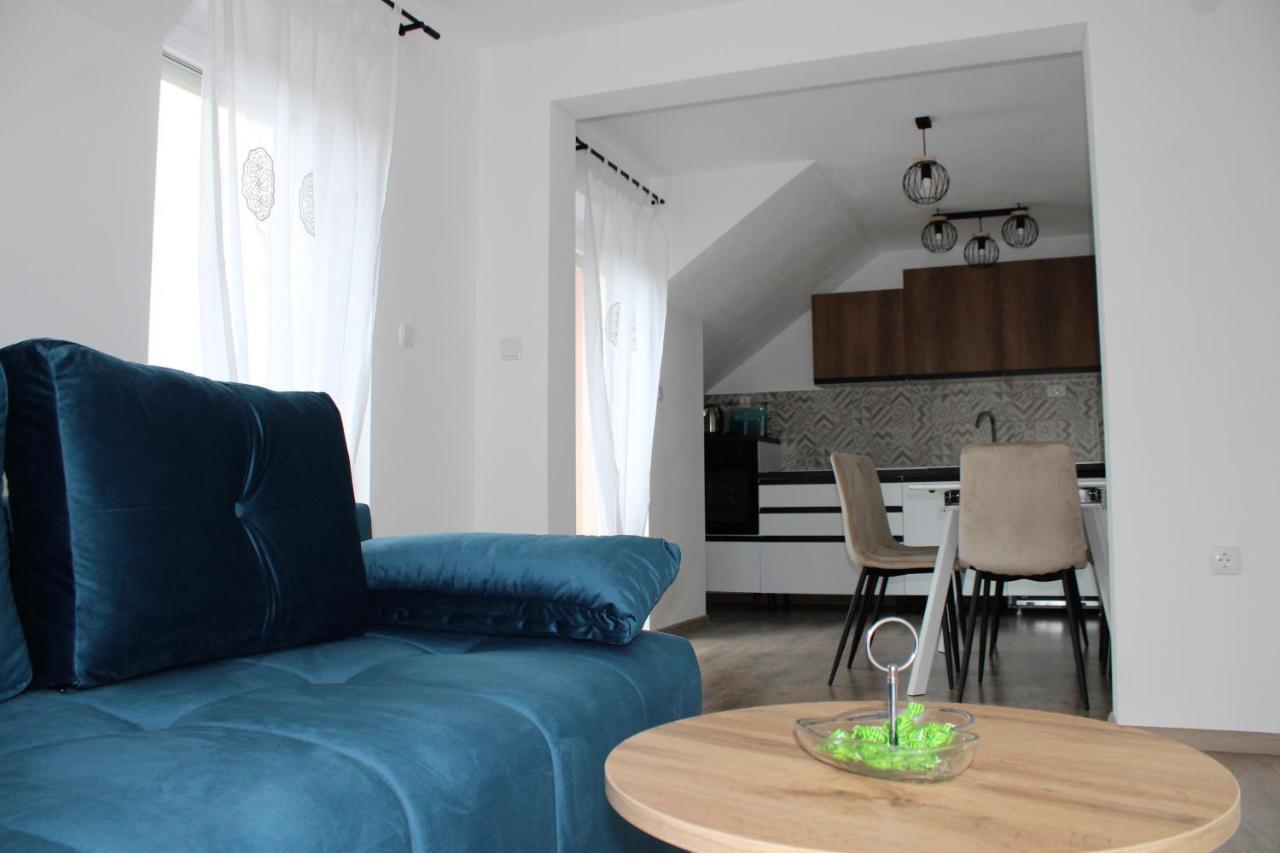 Apartman Swans Otočac Extérieur photo