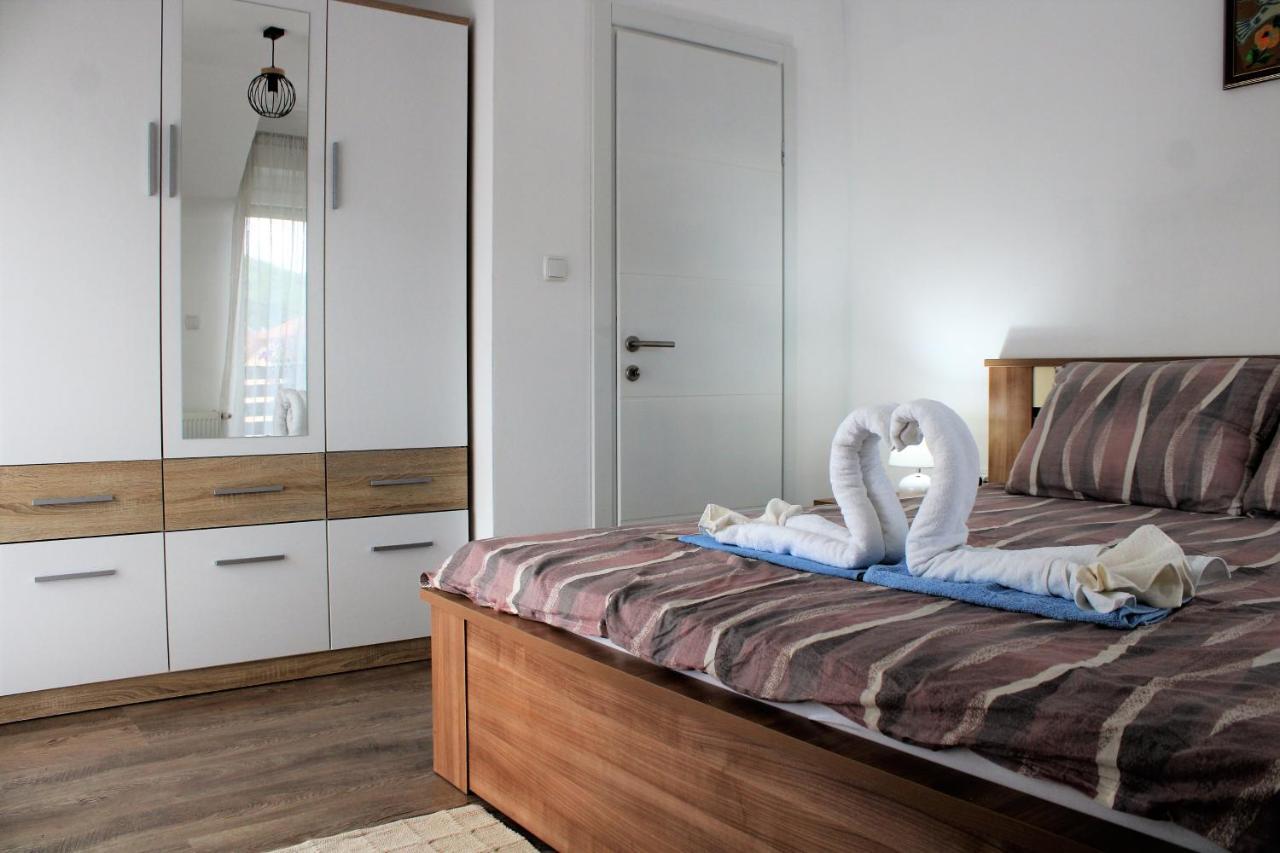 Apartman Swans Otočac Extérieur photo