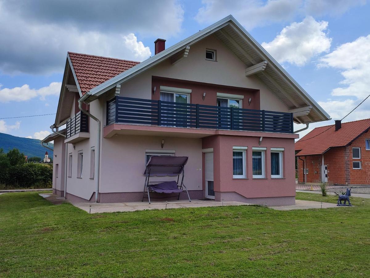 Apartman Swans Otočac Extérieur photo