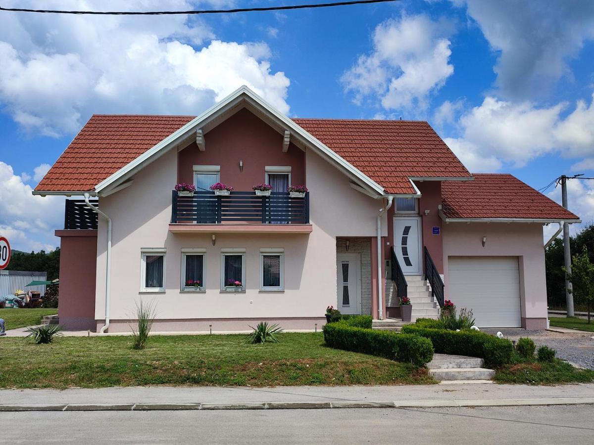 Apartman Swans Otočac Extérieur photo