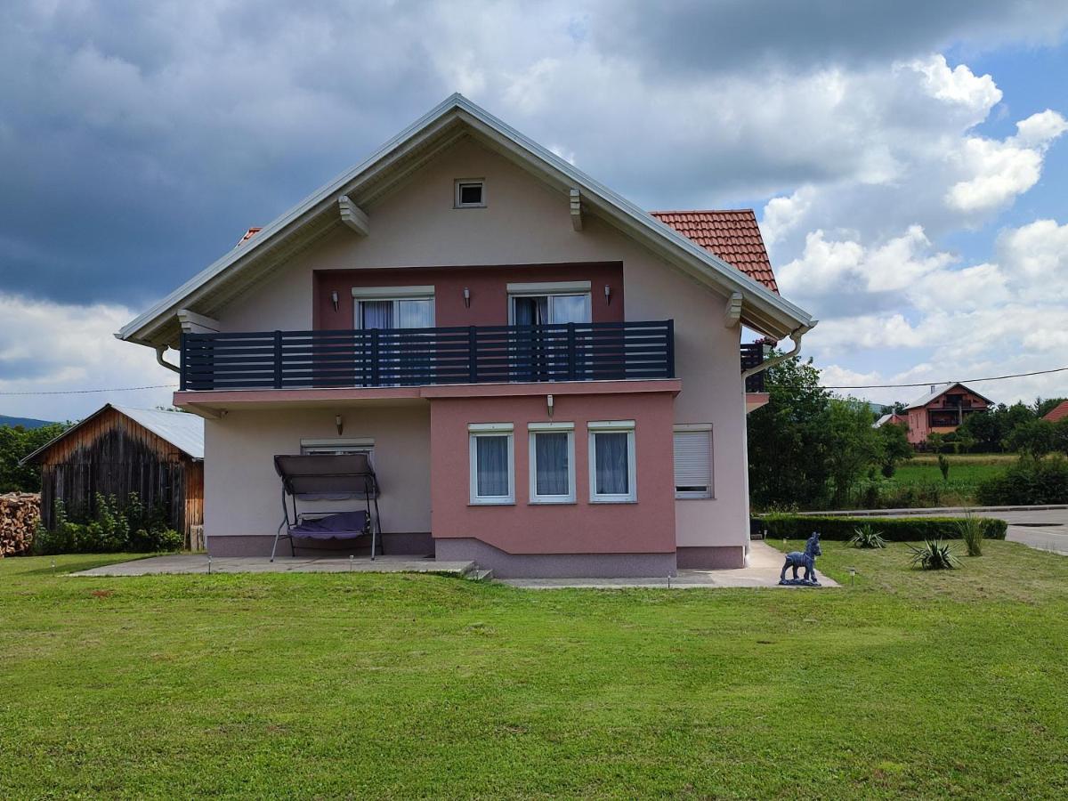 Apartman Swans Otočac Extérieur photo